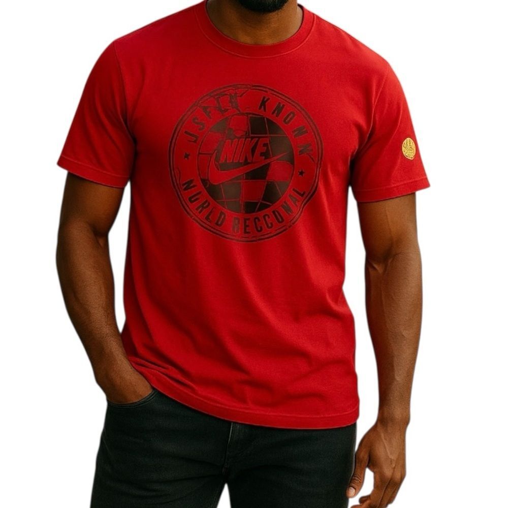 Nike Locally Known World Recognized Red Short Sleeve Graphic Tee XL